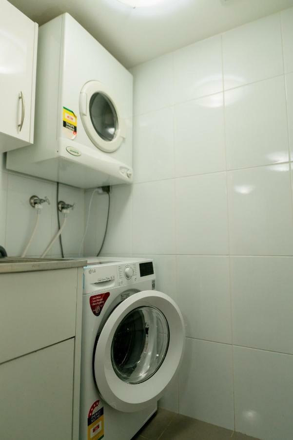 91 Liverpool Street, World Tower Apartment Sydney Bagian luar foto