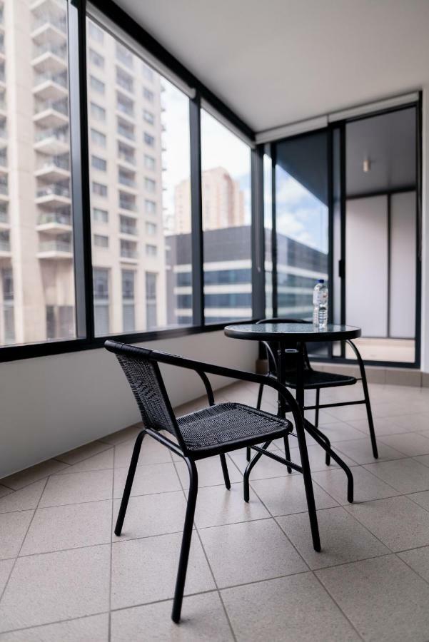 91 Liverpool Street, World Tower Apartment Sydney Bagian luar foto
